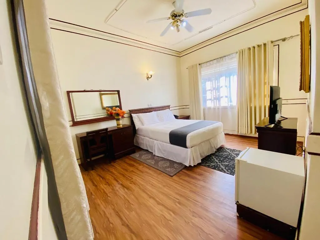 ****  Haylo Hotel Kampala Uganda